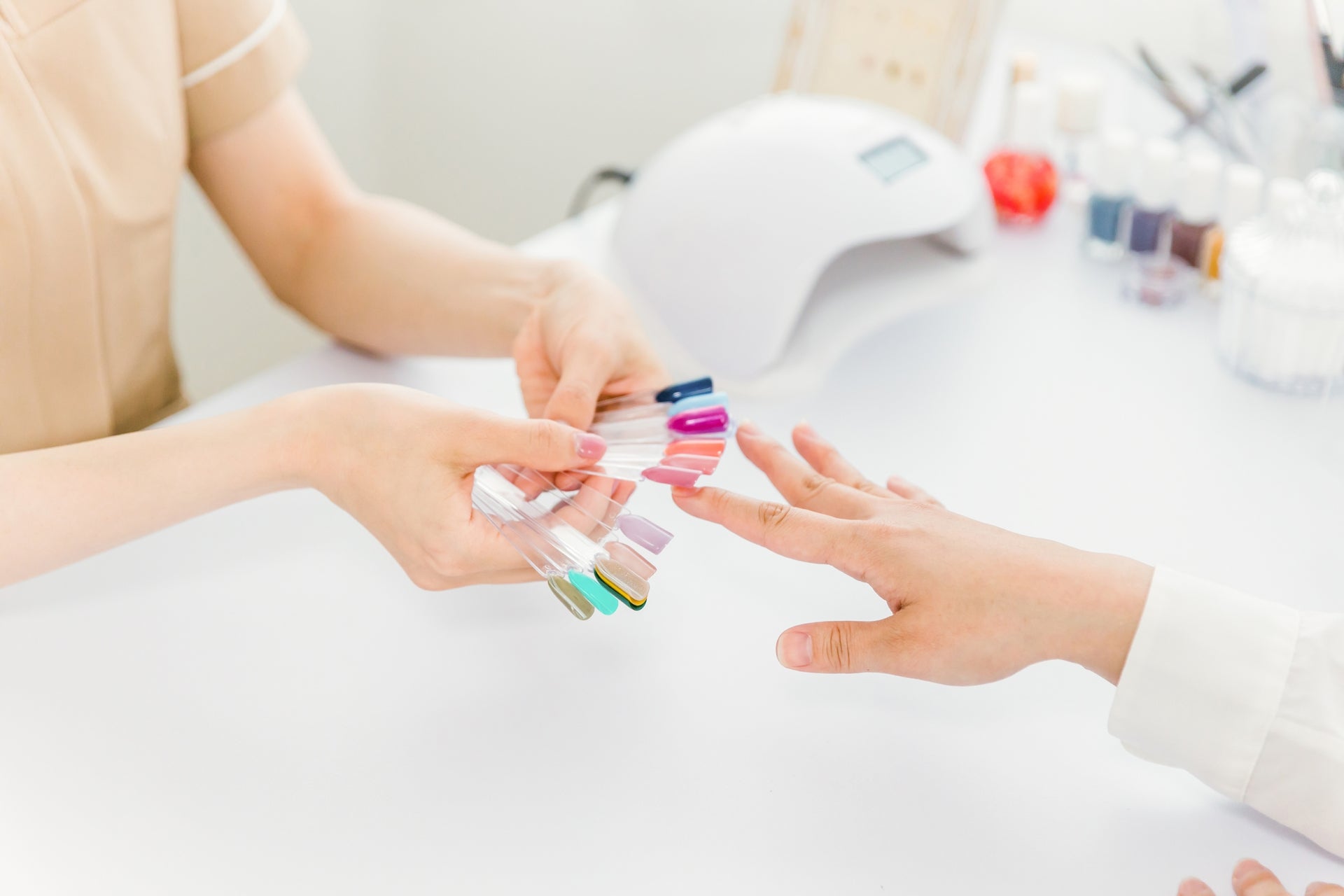 ジェルネイルプロフェッショナル資格取得講座 – ラーキャリ